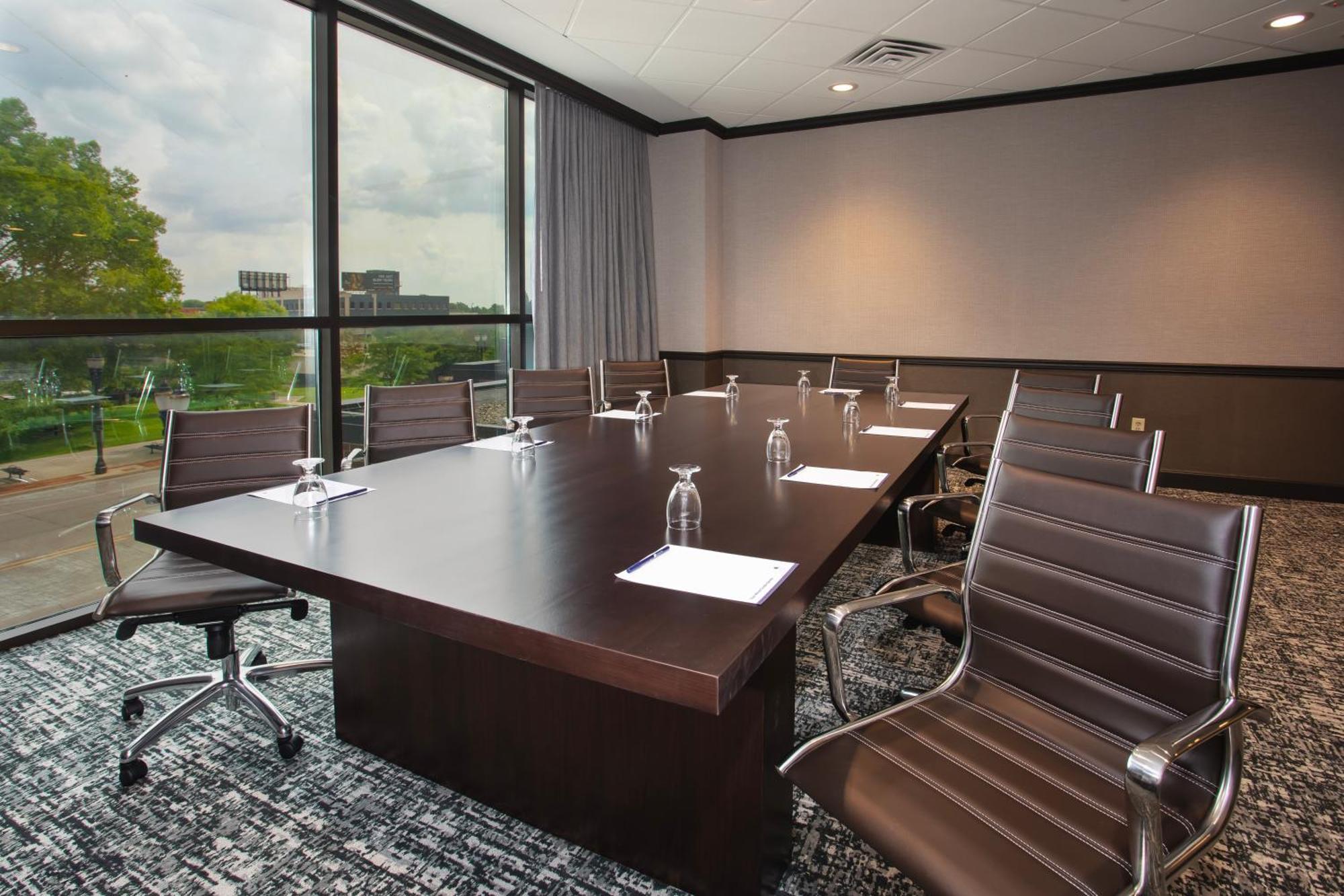 Doubletree By Hilton Lansing Hotel Ngoại thất bức ảnh