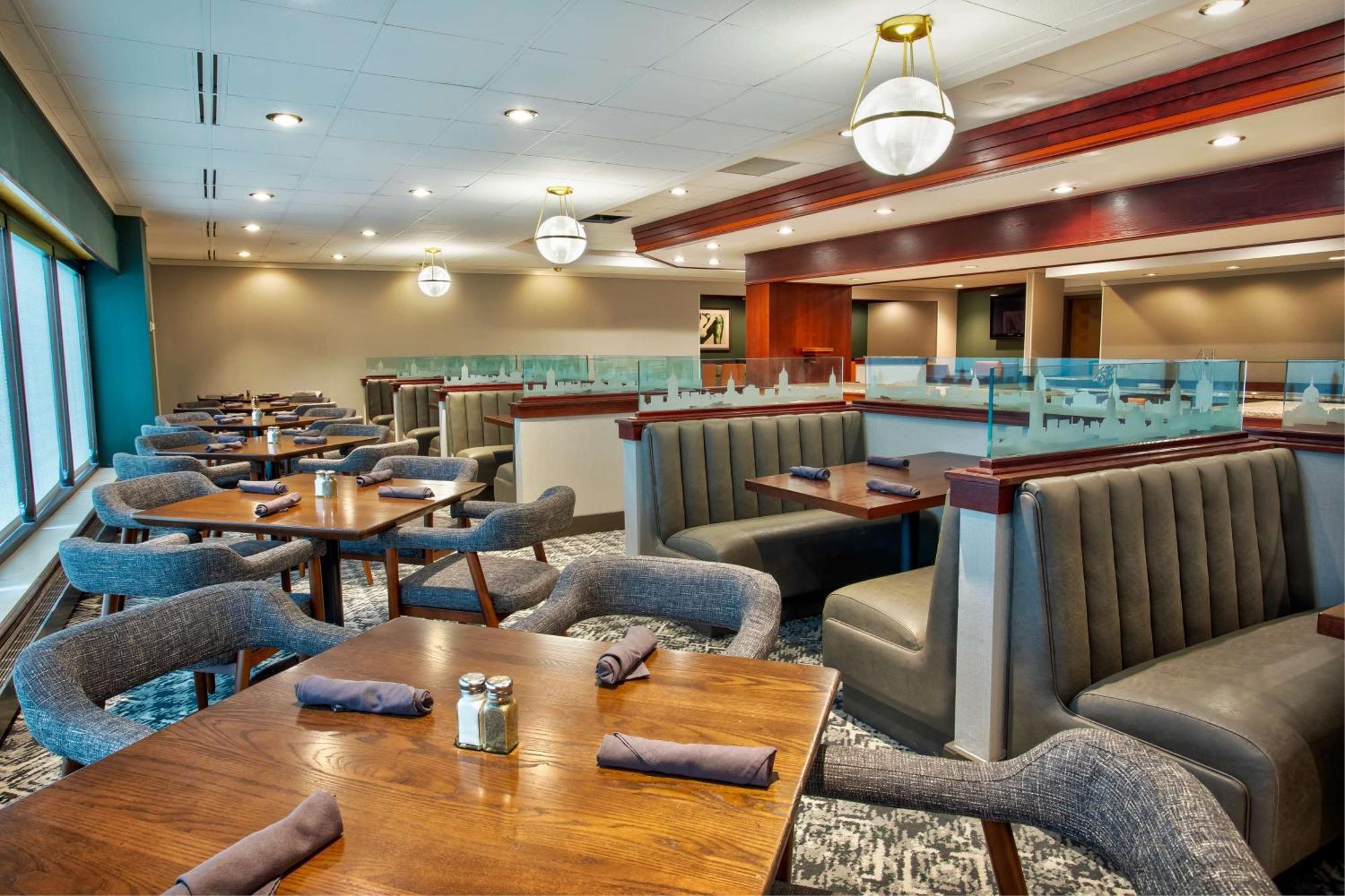 Doubletree By Hilton Lansing Hotel Ngoại thất bức ảnh